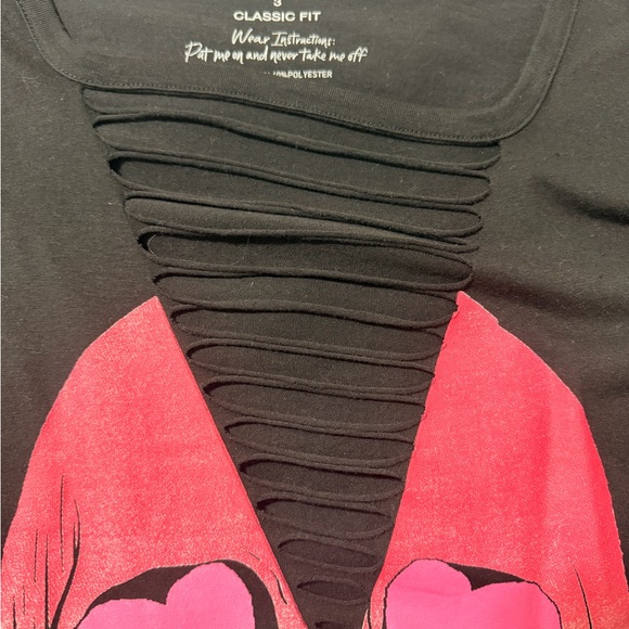 Torrid Black Top with Pink Skull Accents Size 3 - Picture 3 of 4